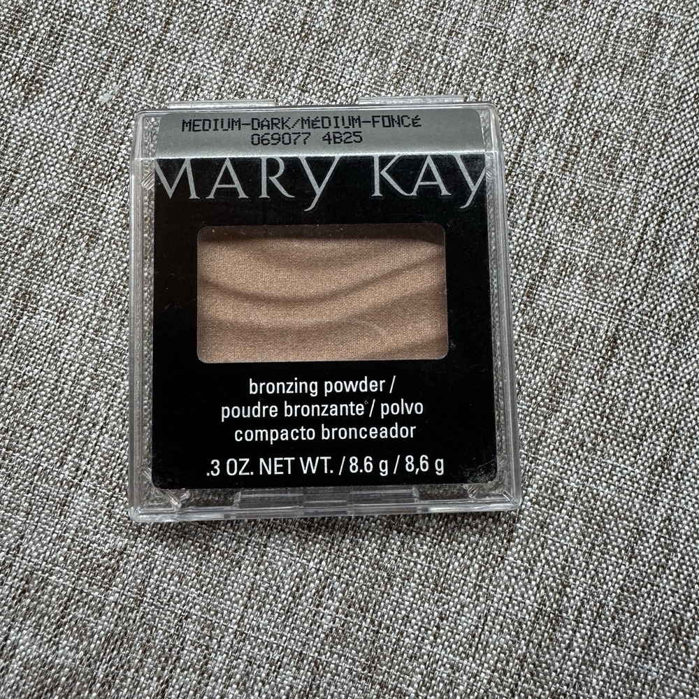 Mary Kay Bronzing Powder Medium-Dark Shade 069077 Discontinued Full Size New